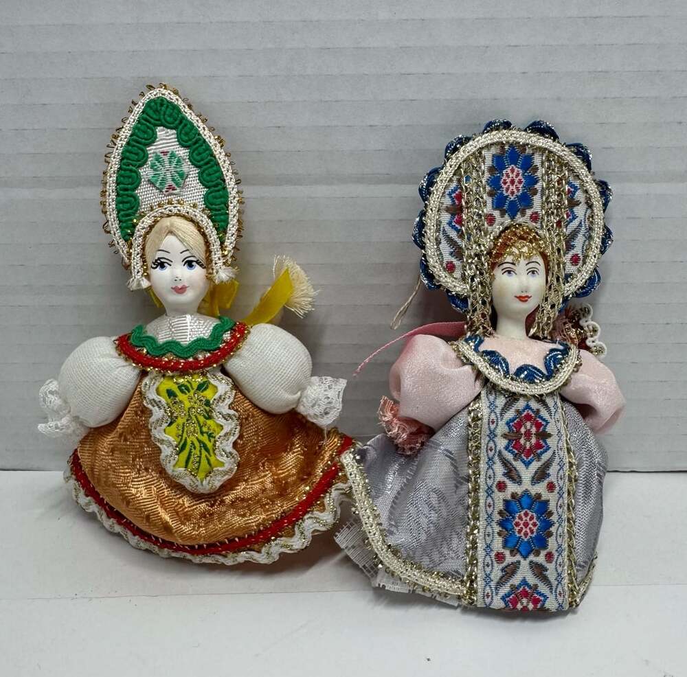 Vintage Russian Folk Art Cone Dolls w/ Kokoshnik Traditional Dress Set of 2
